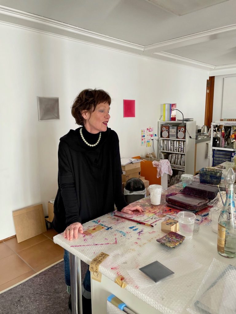 Rosa M Hessling im Atelier 2021