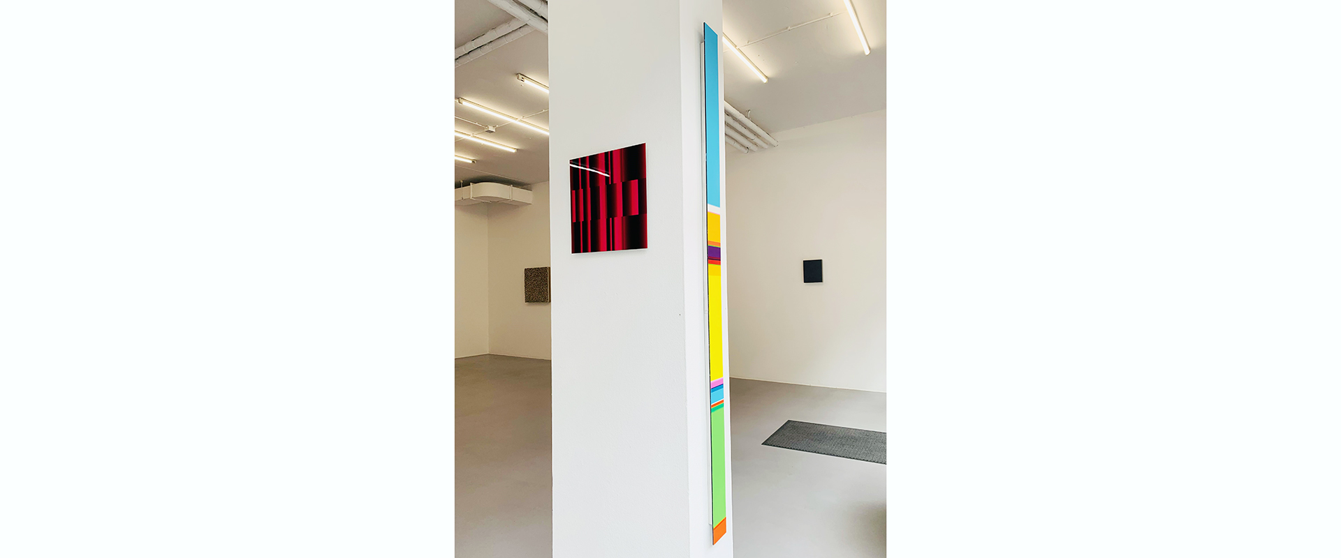 Ausstellungsansicht "Who’s Afraid of Red, Yellow and Blue? A Homage to Barnett Newman", Galerie Renate Bender 2024